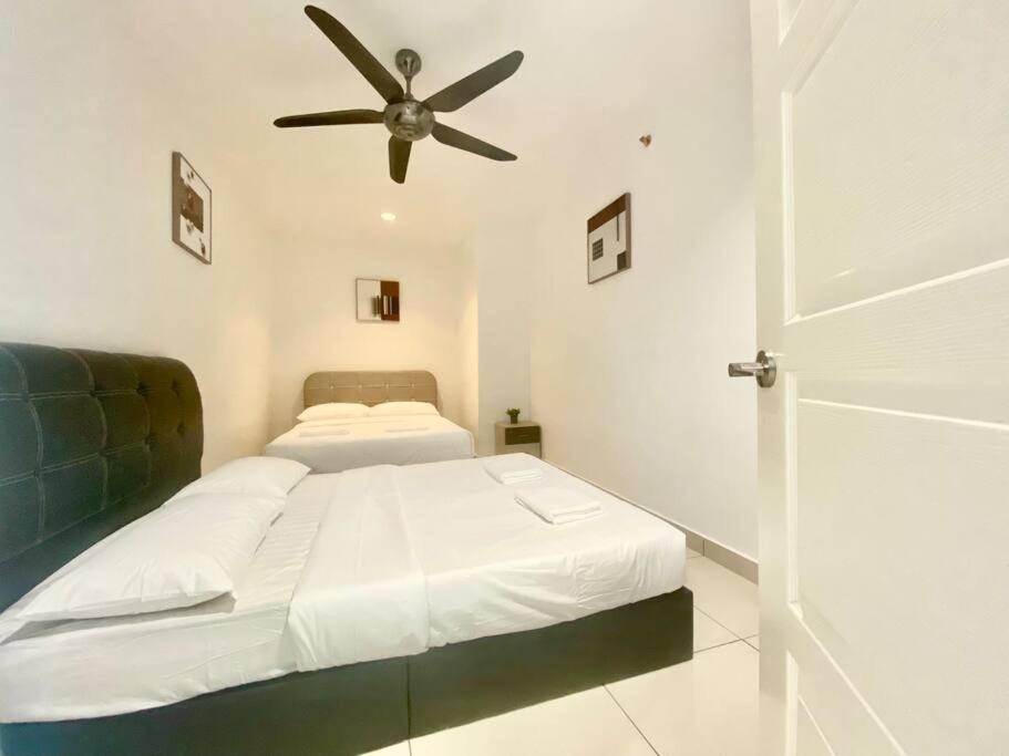 Mansion One Suites - Seaview Modern 2 Bedroom Suites George Town Ngoại thất bức ảnh