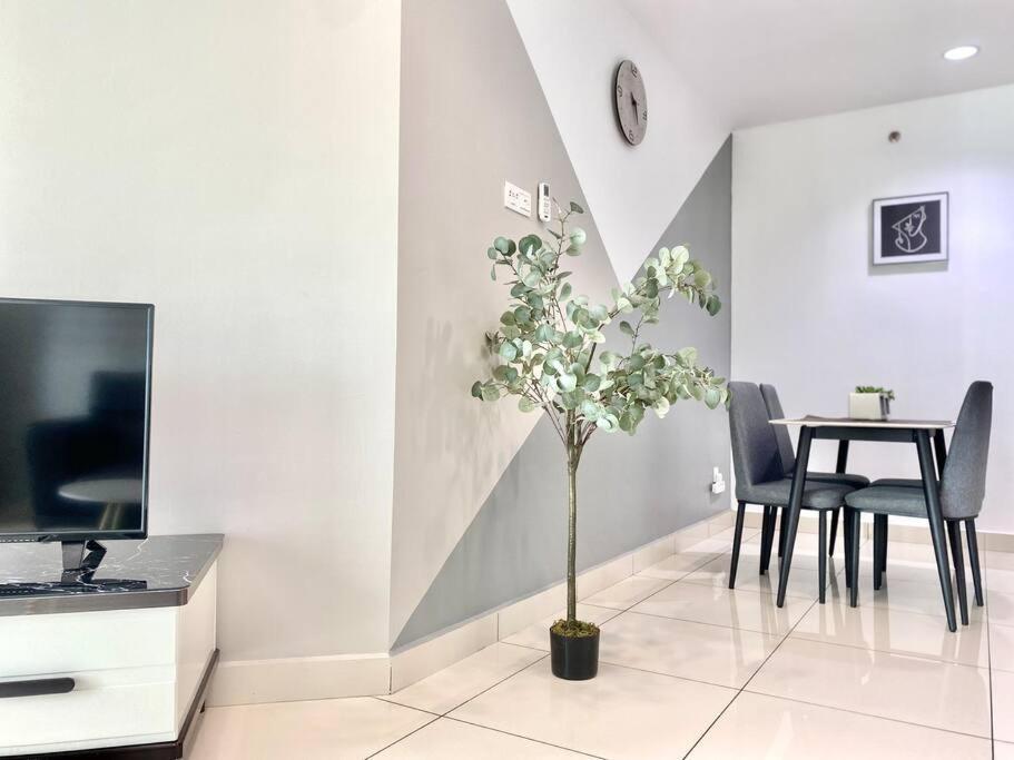 Mansion One Suites - Seaview Modern 2 Bedroom Suites George Town Ngoại thất bức ảnh